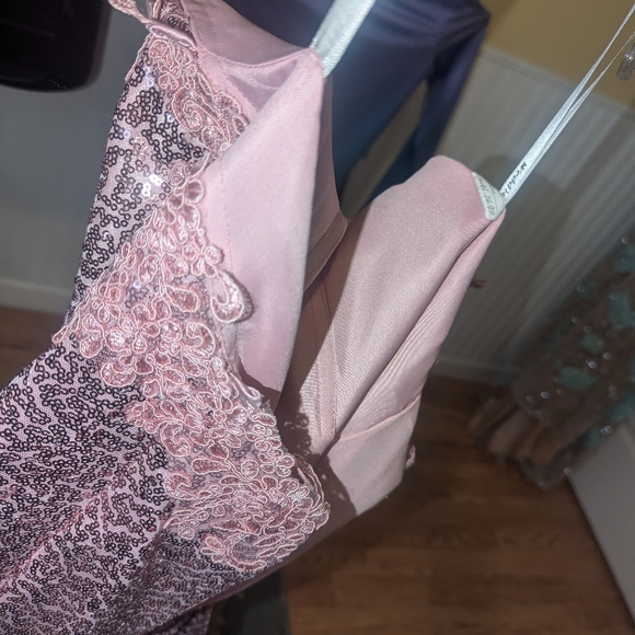 Custom made formal dress - Picture 7 of 9